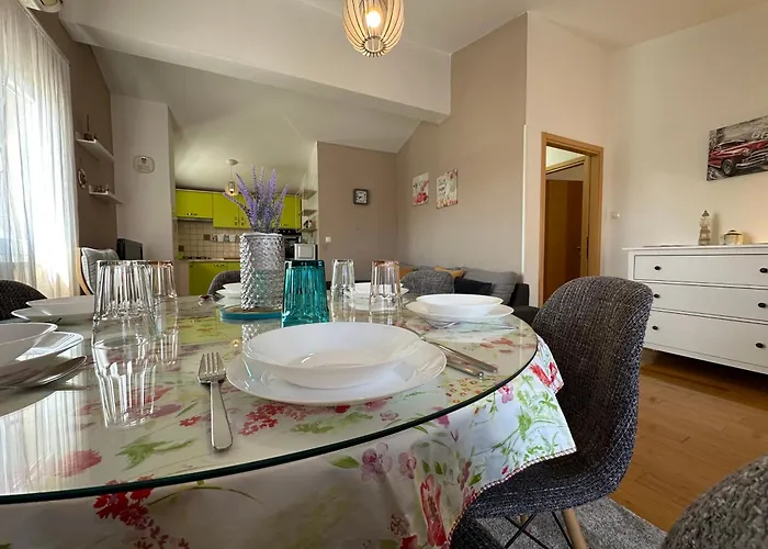 Appartement Rea *** *